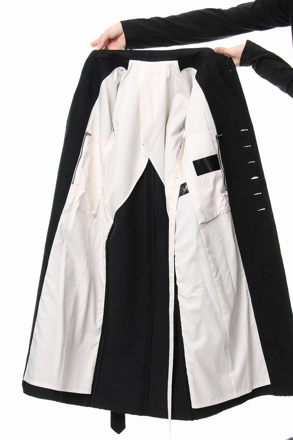 Embroidery joining chester coat