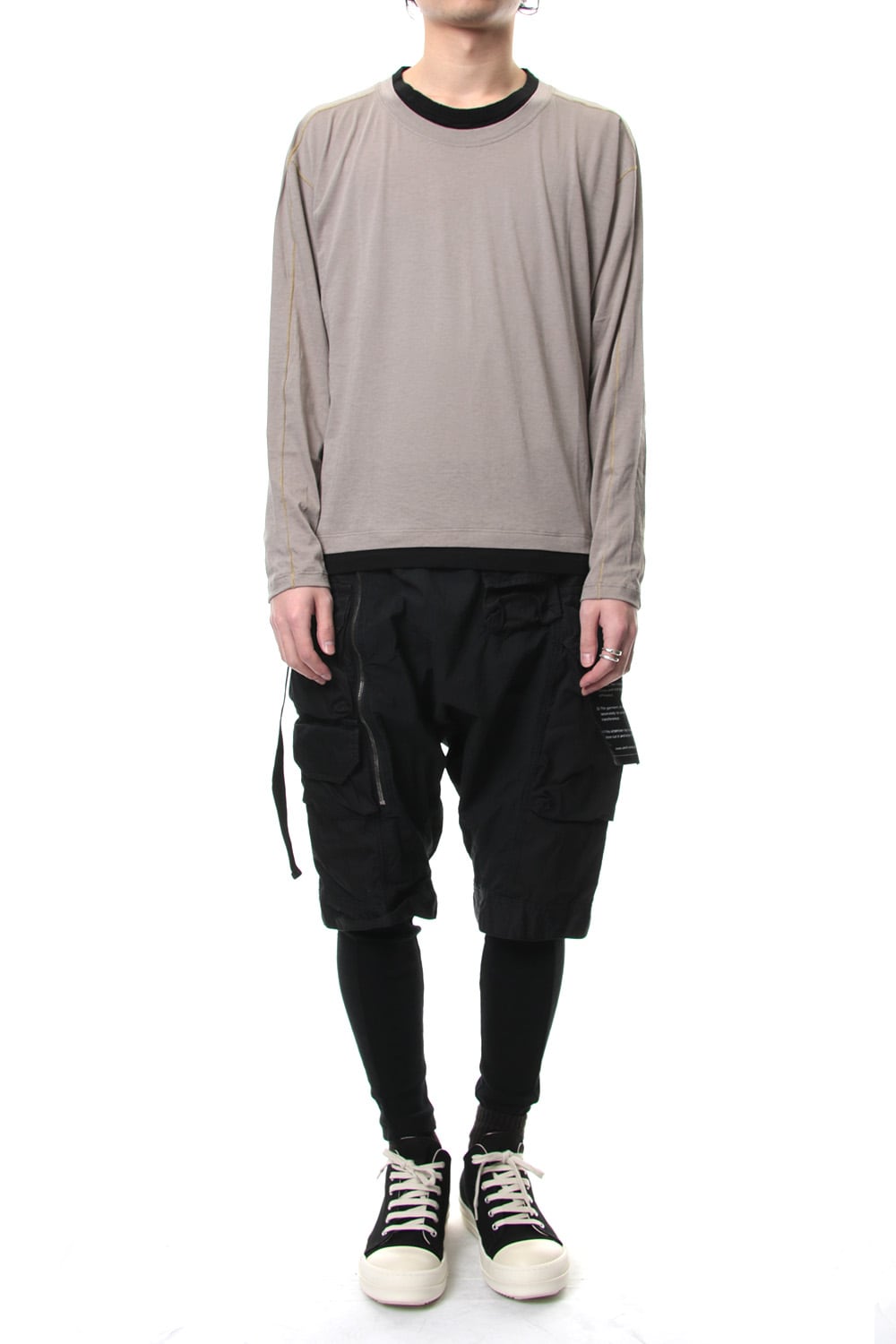 Product dyeing shorts