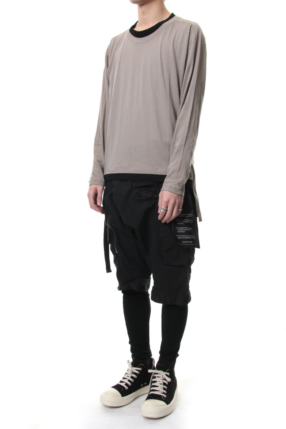 Product dyeing shorts