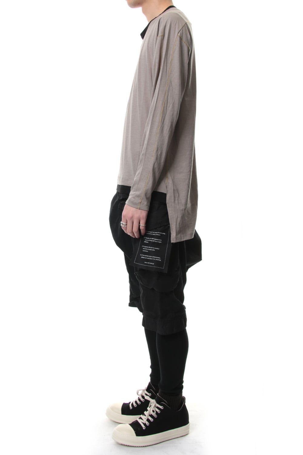 Product dyeing shorts