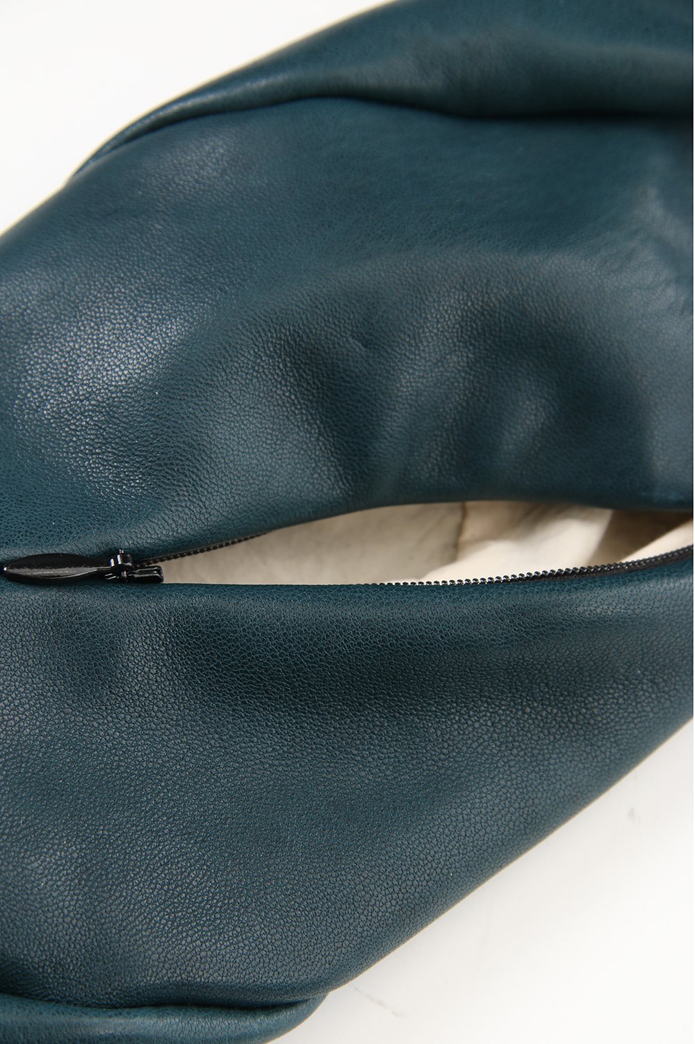 Lamb leather Neck pouch - Beau Green