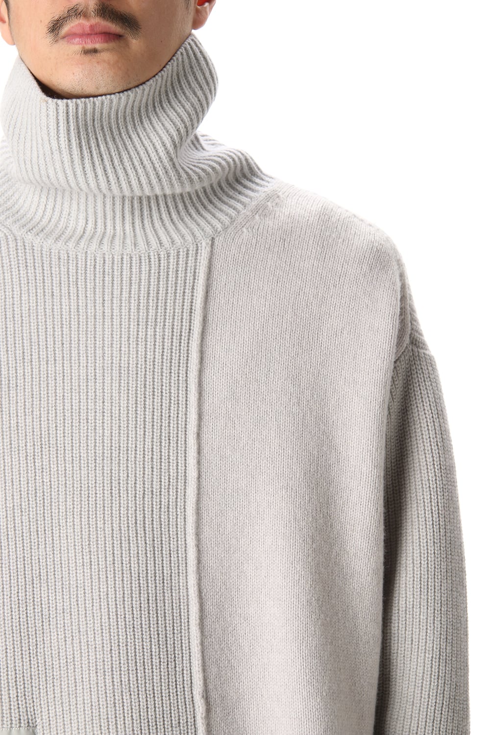 Pocket Turtle neck knit L.Gray