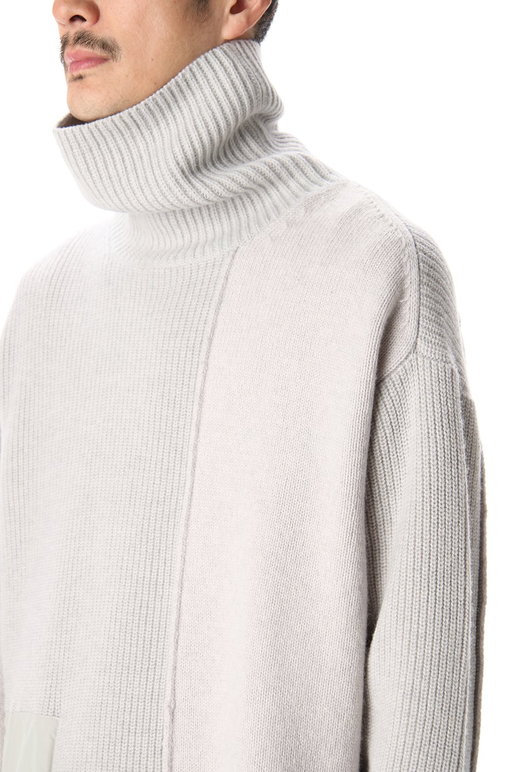 Pocket Turtle neck knit L.Gray