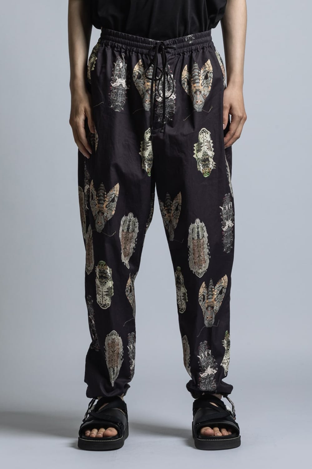 SUZUKO MOMOYAMA 'INSECTS' Print Hem String Pants