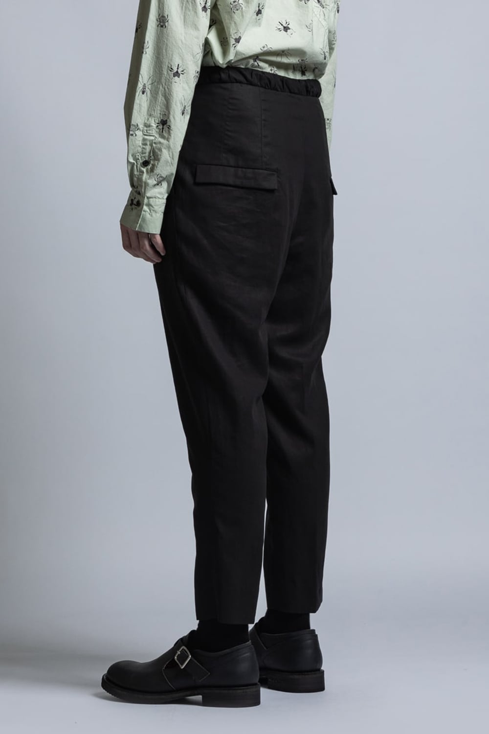 Strong-Twist Cotton Tapered Pants