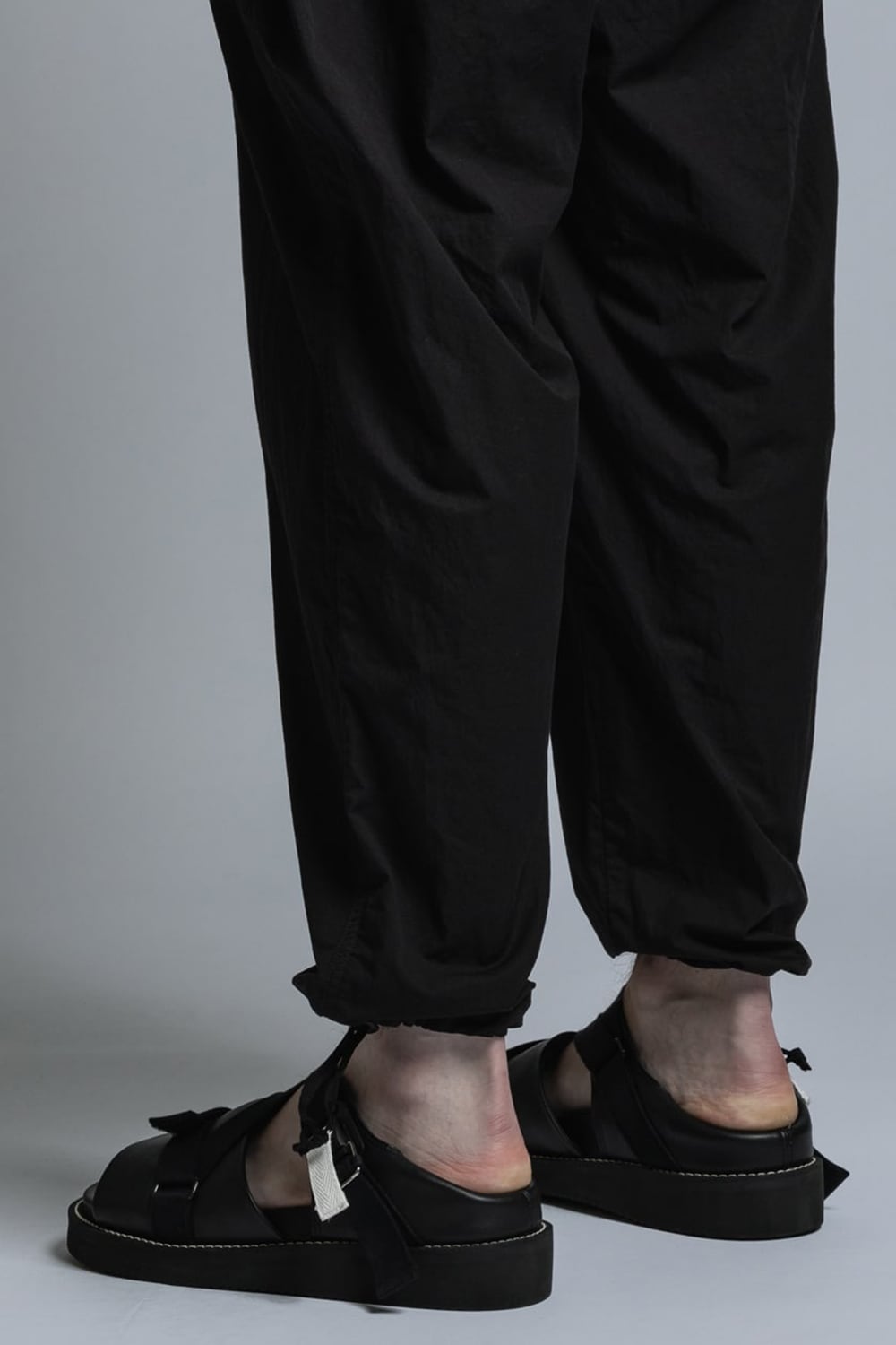 Compact Twill Hem Strap Pants