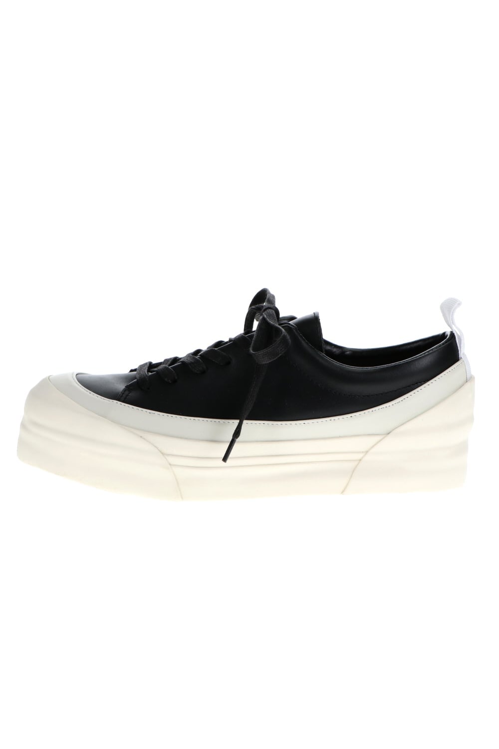 Low Cut Sneakers Black / White