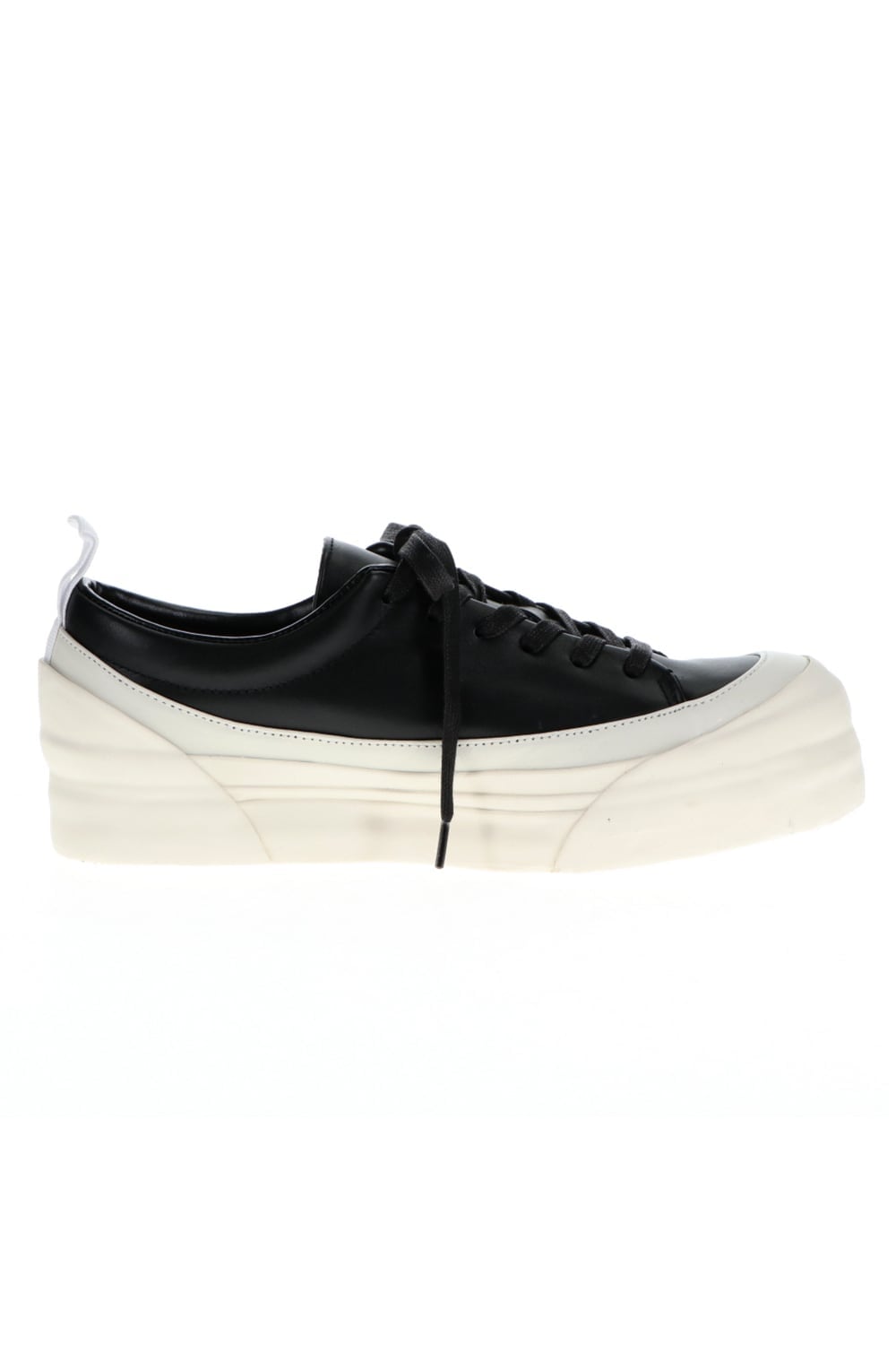 Low Cut Sneakers Black / White