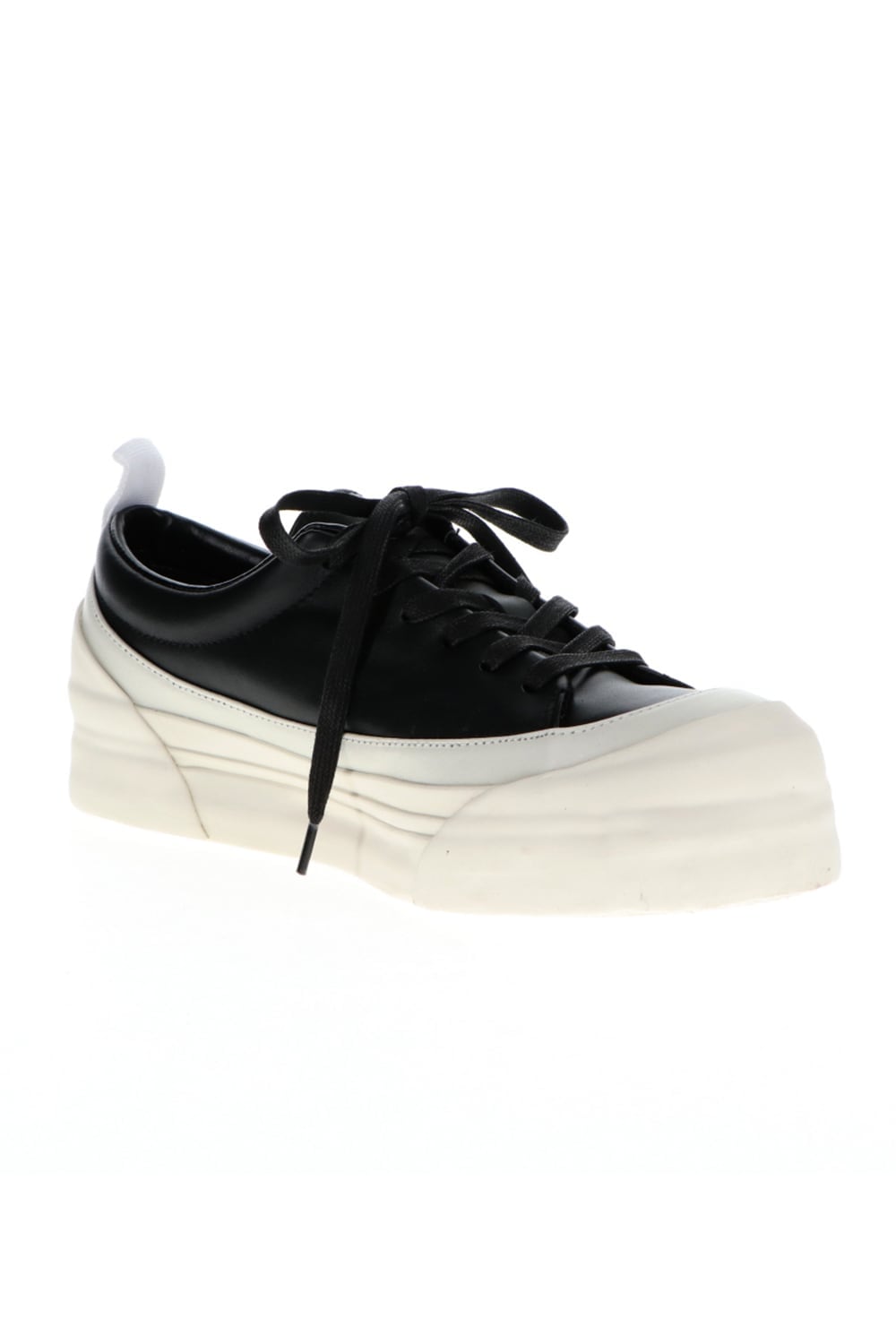 Low Cut Sneakers Black / White