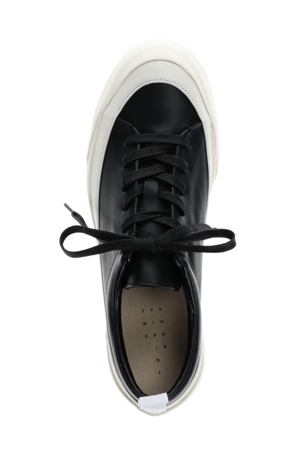 Low Cut Sneakers Black / White