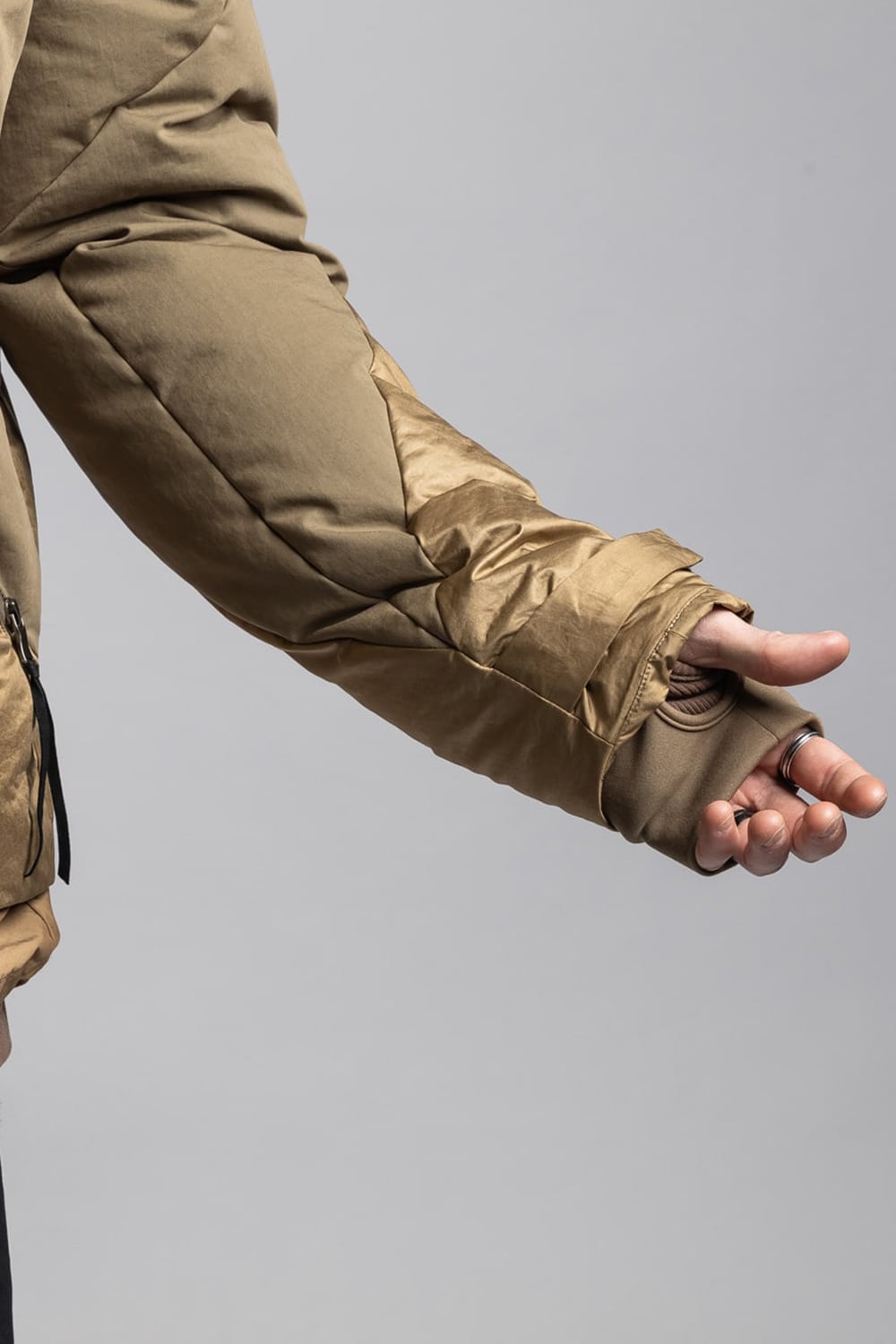 ダウンジャケット Khaki