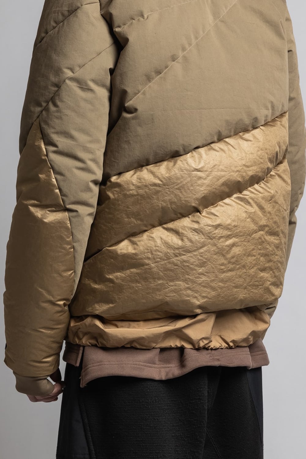 ダウンジャケット Khaki