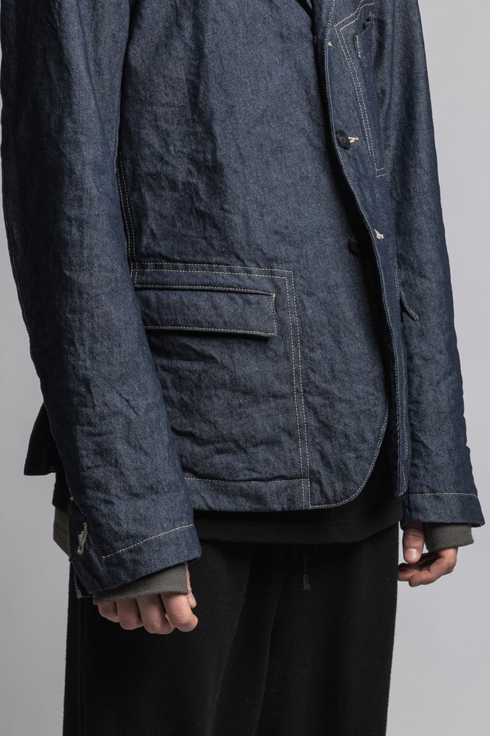 Strong twist Denim jacket