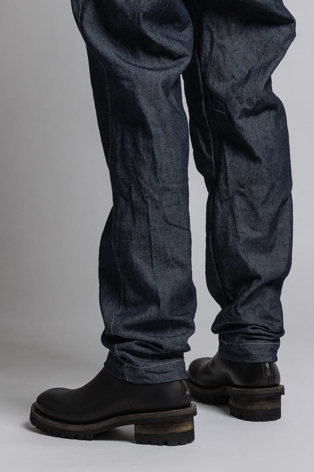 Strong twist Denim Tapered pants