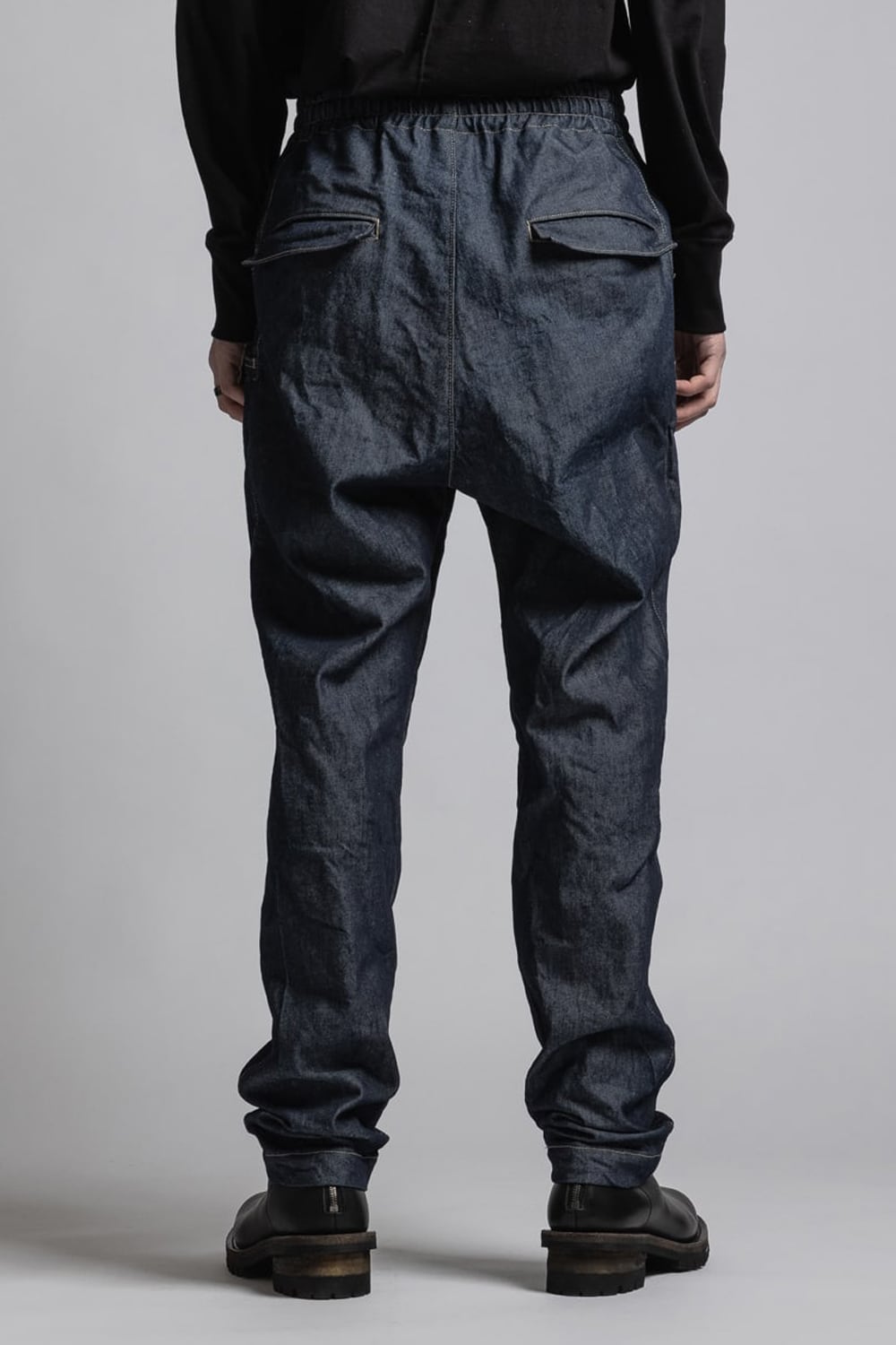 Strong twist Denim Tapered pants