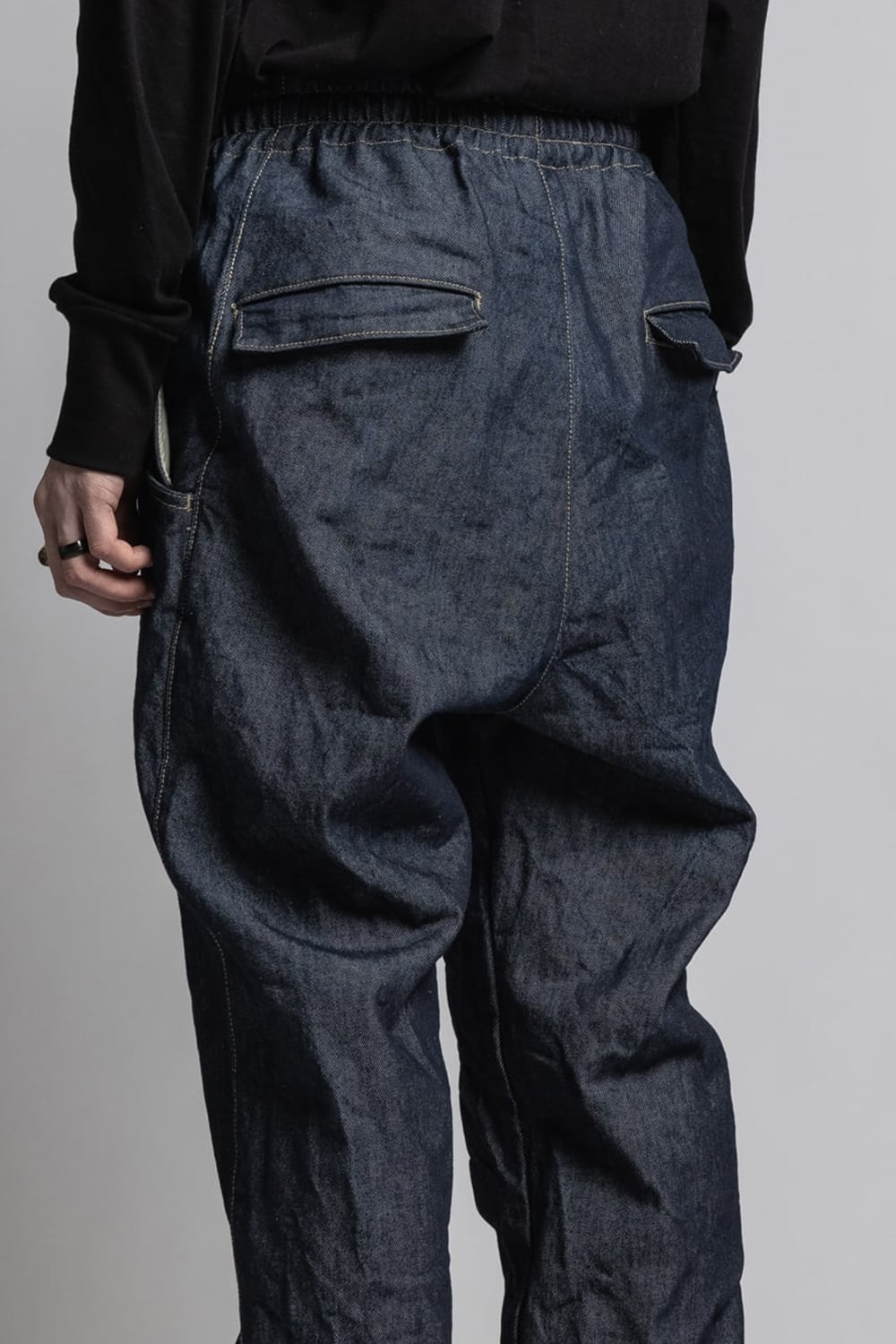 Strong twist Denim Tapered pants