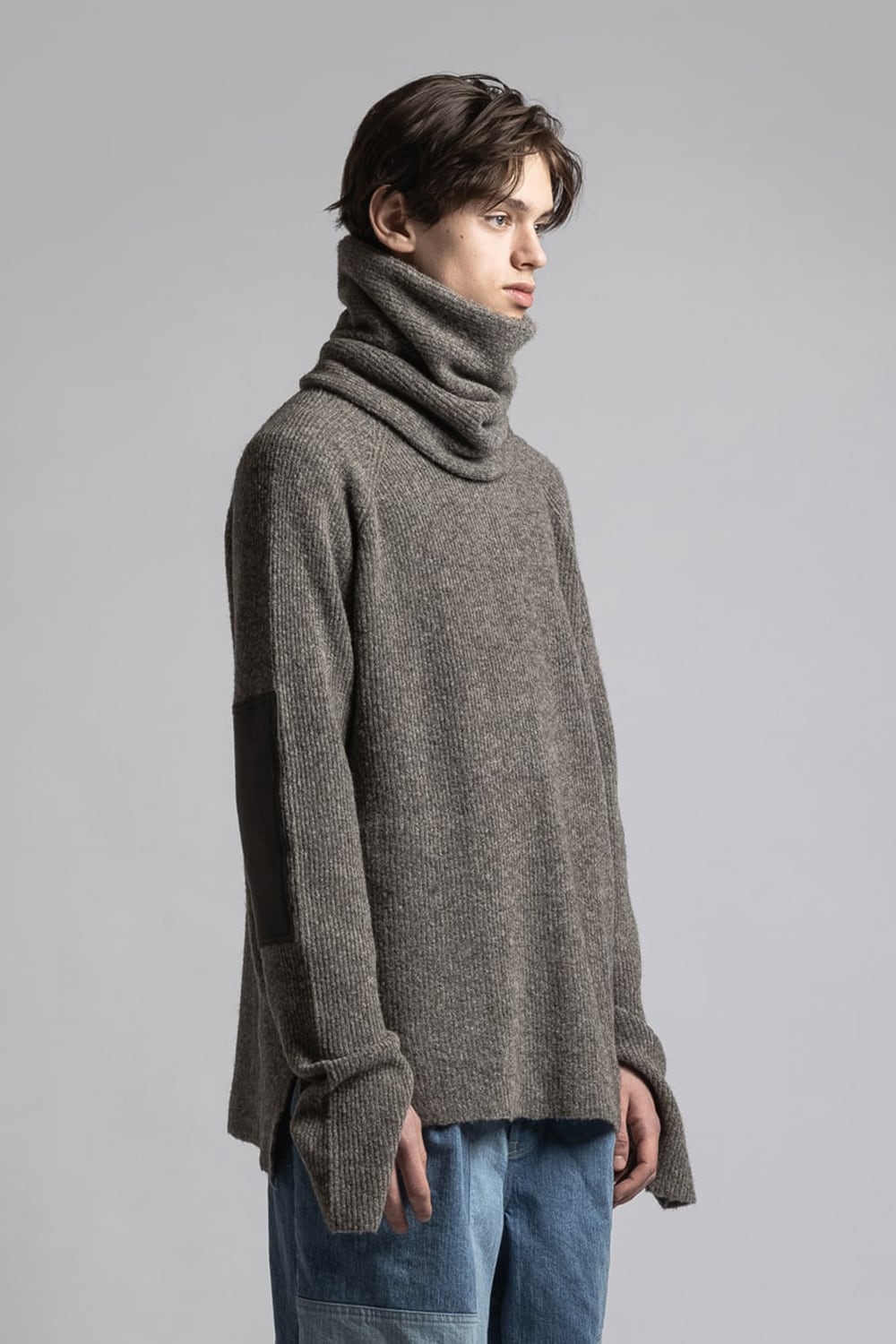 Knit Pullover with Neck Warmer G.Beige