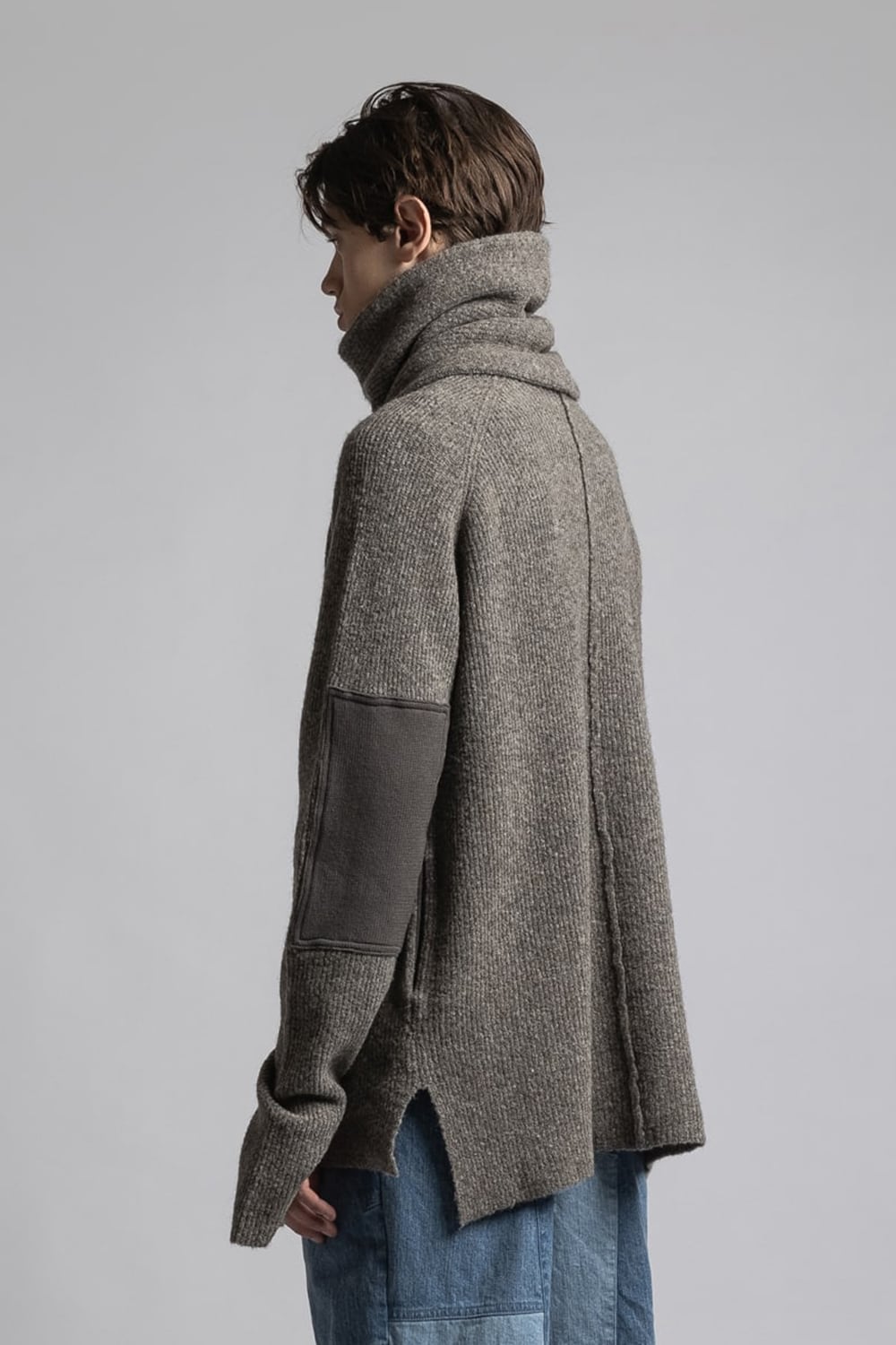 Knit Pullover with Neck Warmer G.Beige