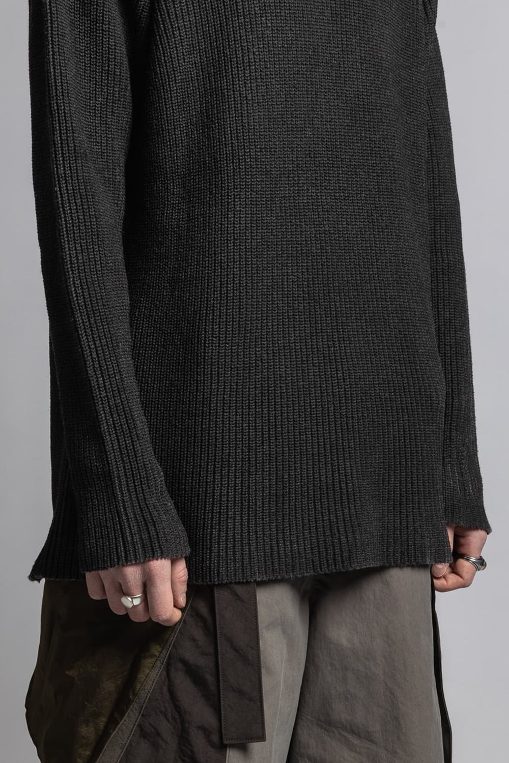 Pigment Spray Pullover Black