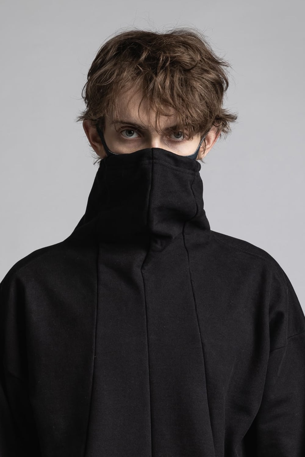 Mask High Neck Sweat Pullover