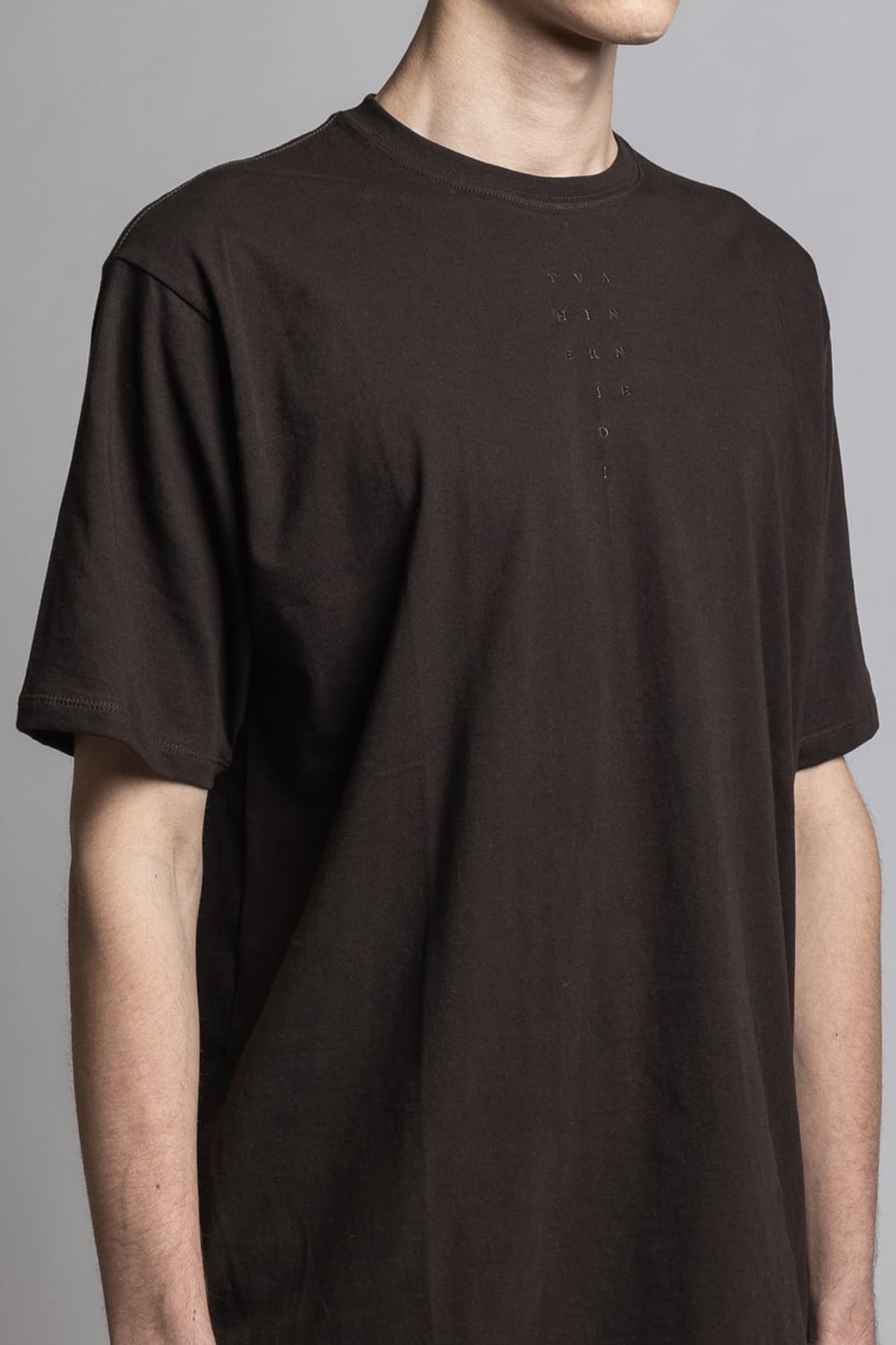 40/- Jersey Stitch Embroidered Half Sleeve T-shirt Dark Brown