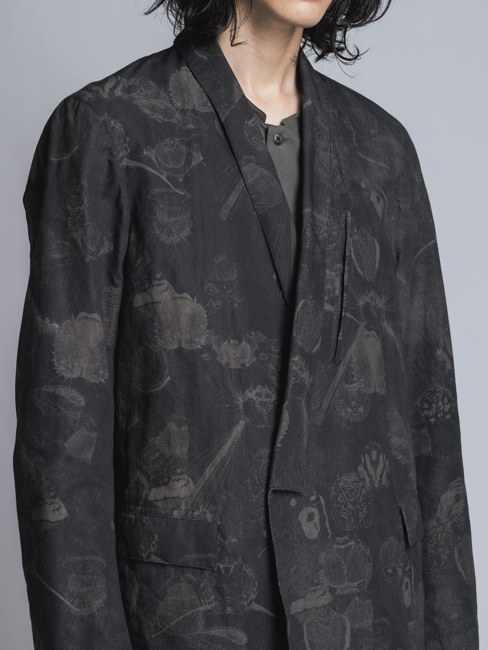 SUZUKO MOMOYAMA Insects Print Jacket  Black Mix