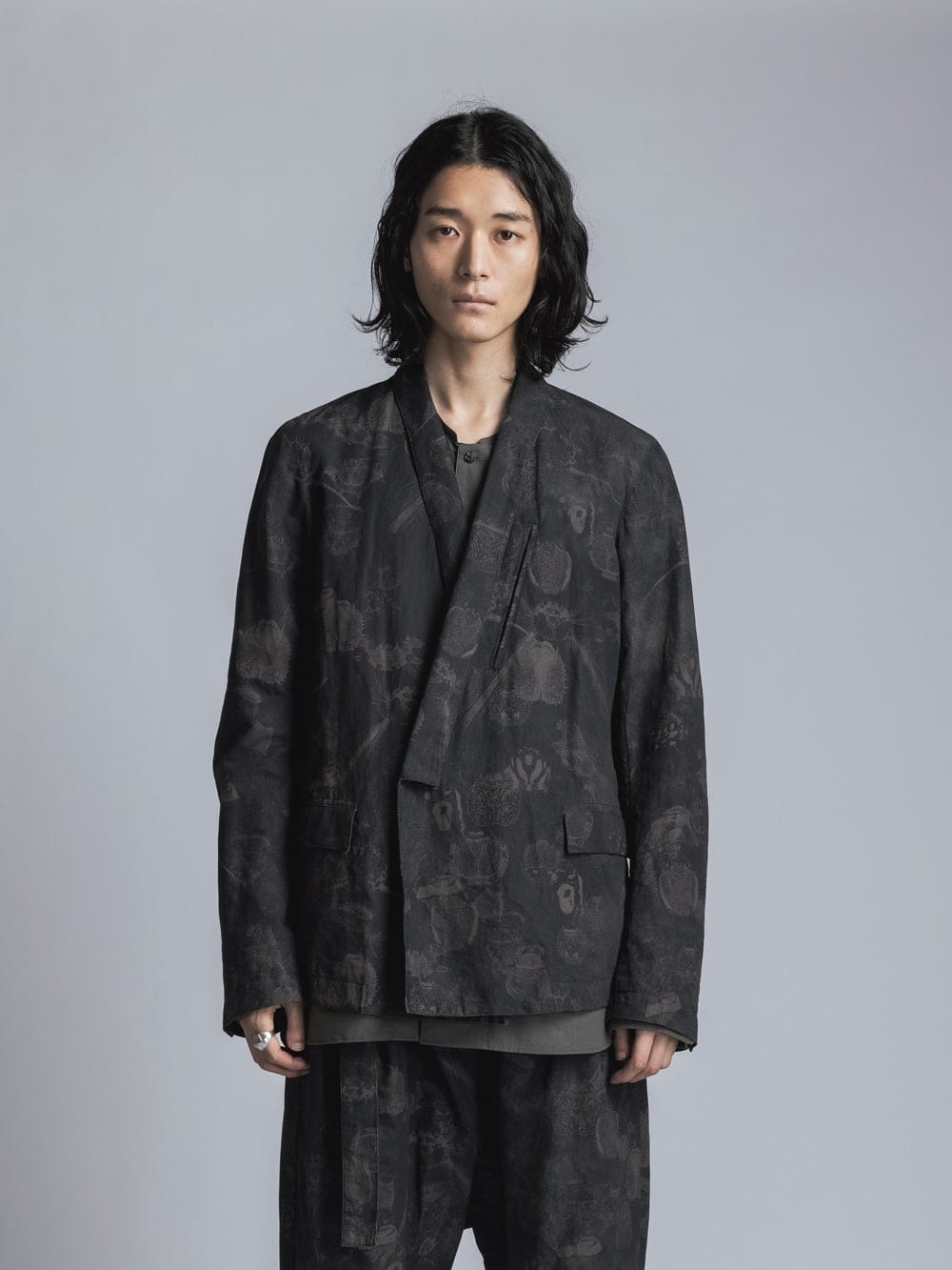 SUZUKO MOMOYAMA Insects Print Jacket  Black Mix