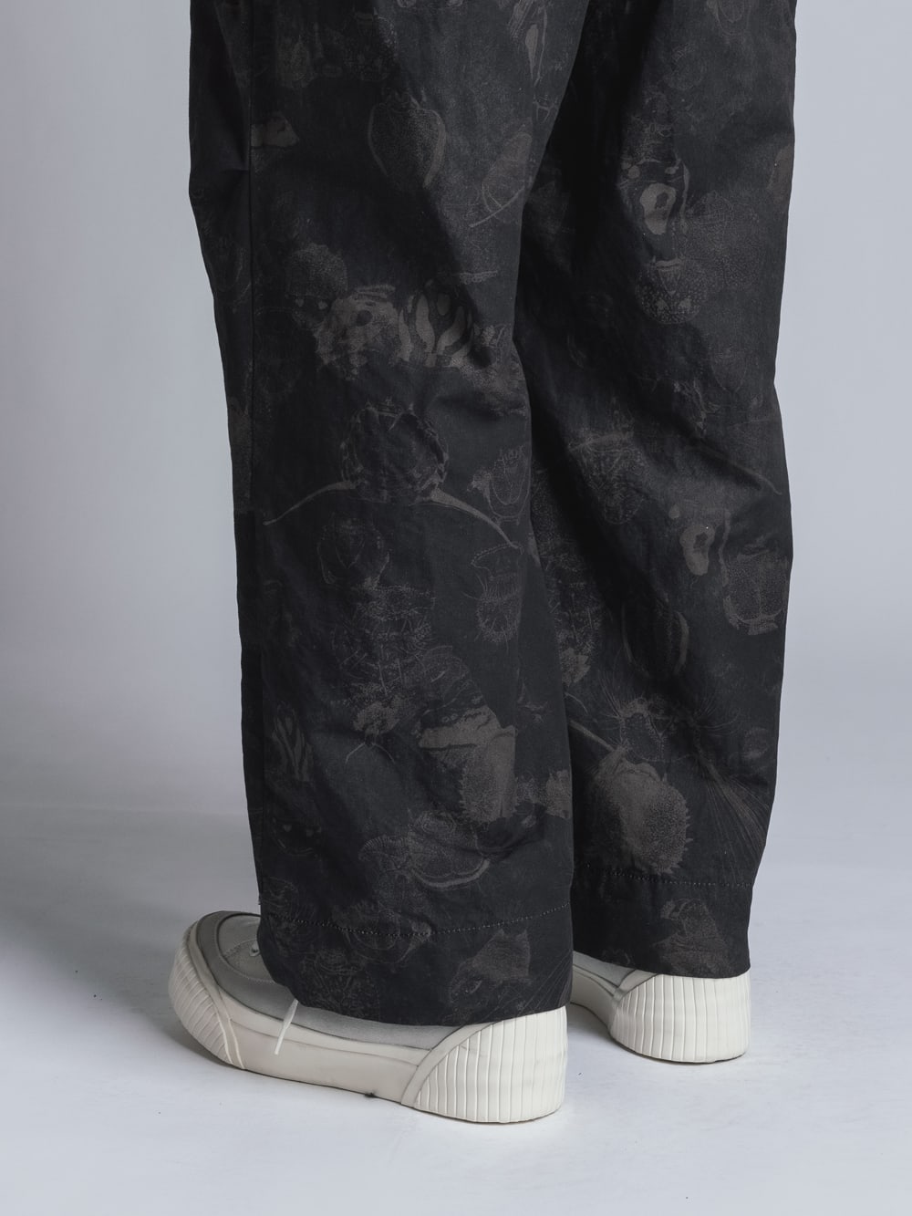 SUZUKO MOMOYAMA Innsects Print Wide Pants Black Mix