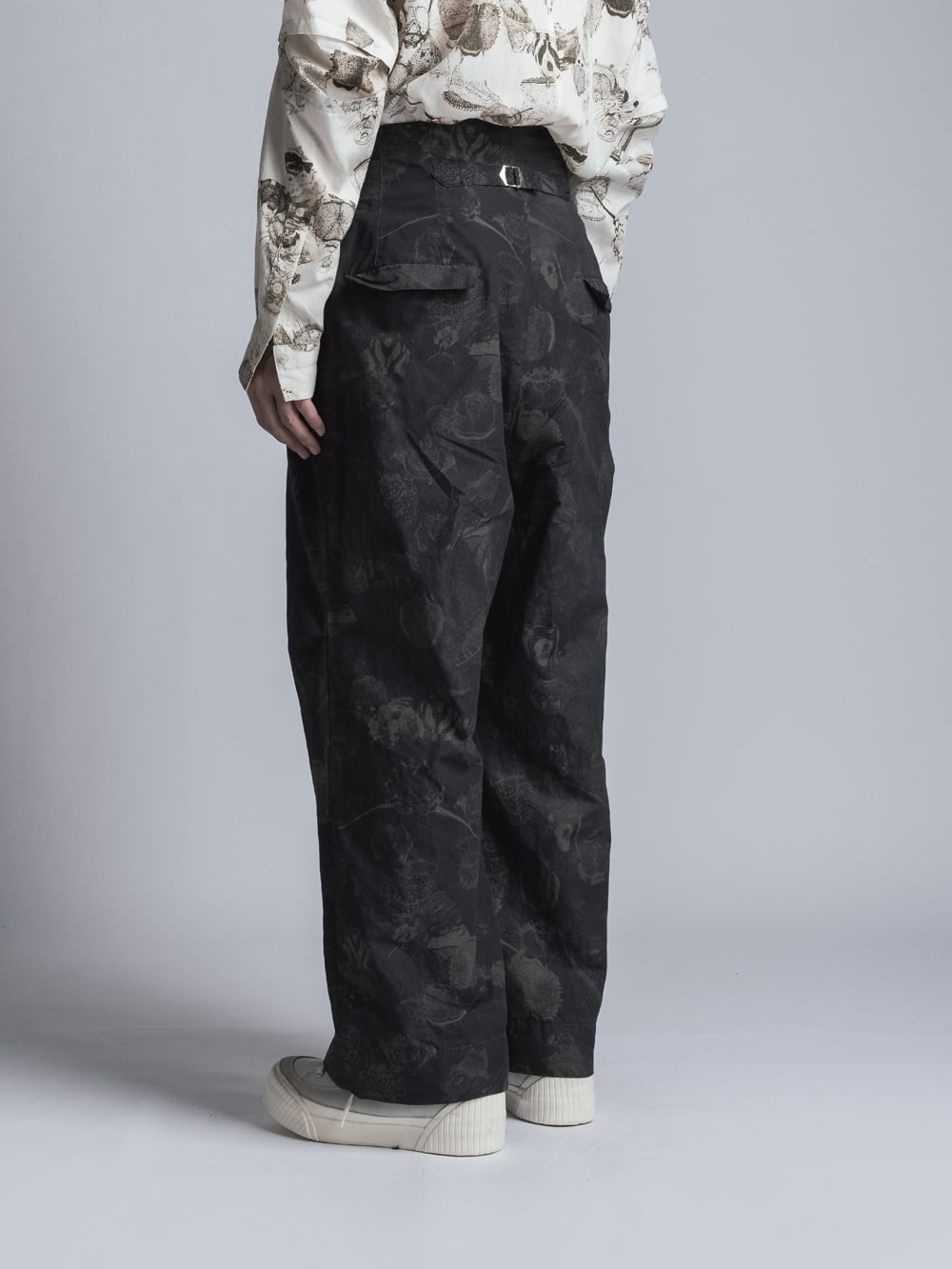 SUZUKO MOMOYAMA Innsects Print Wide Pants Black Mix