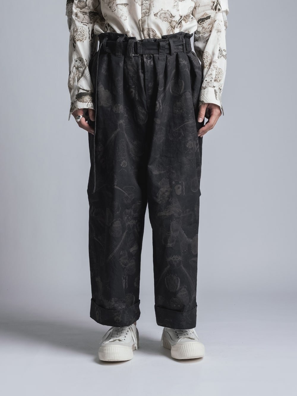 SUZUKO MOMOYAMA Innsects Print Wide Pants Black Mix