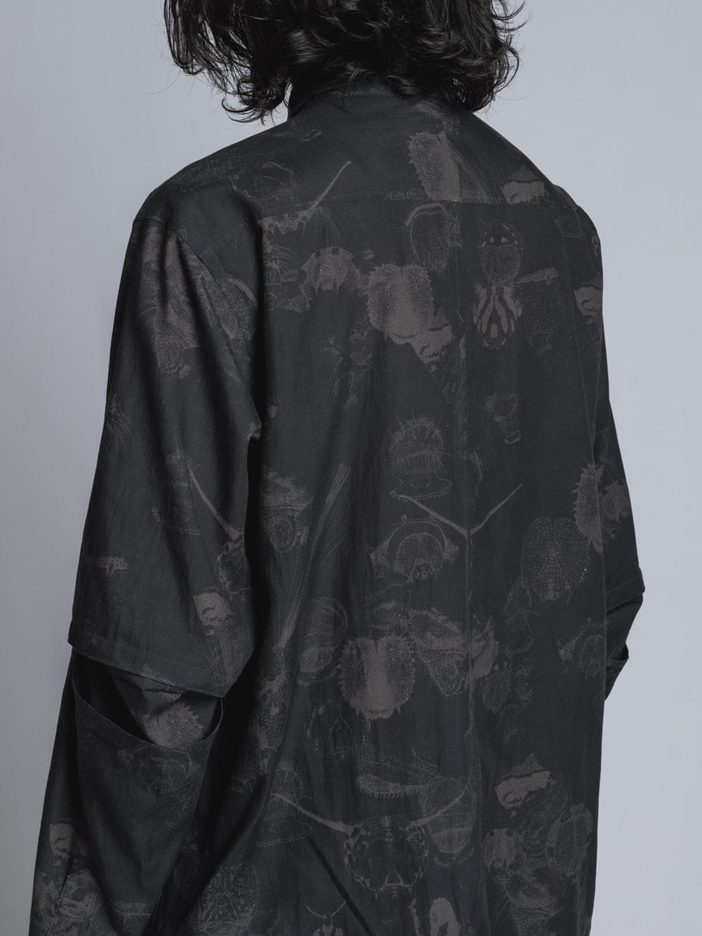 SUZUKO MOMOYAMA Insects Print Shirt Black