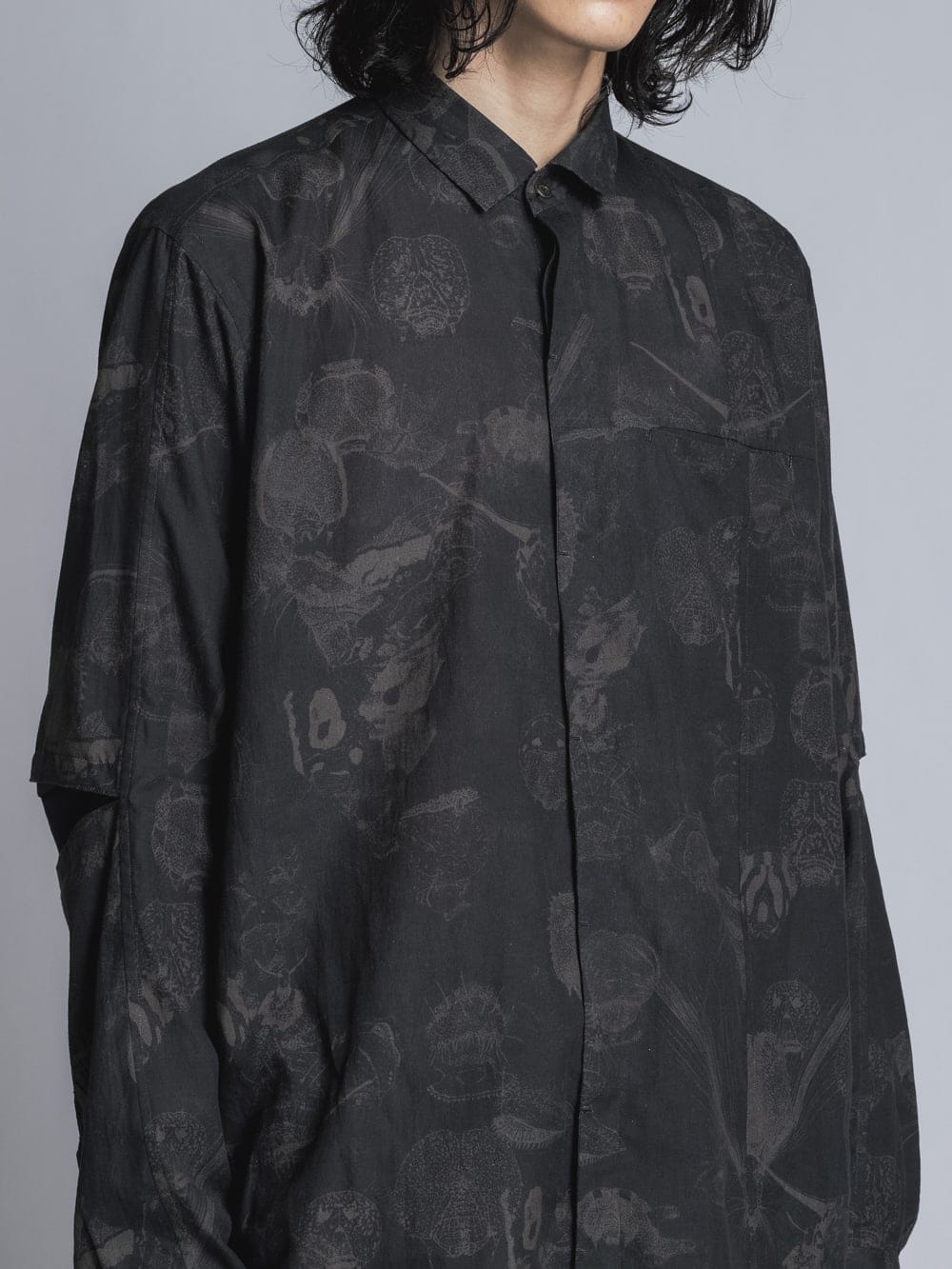 SUZUKO MOMOYAMA Insects Print Shirt Black