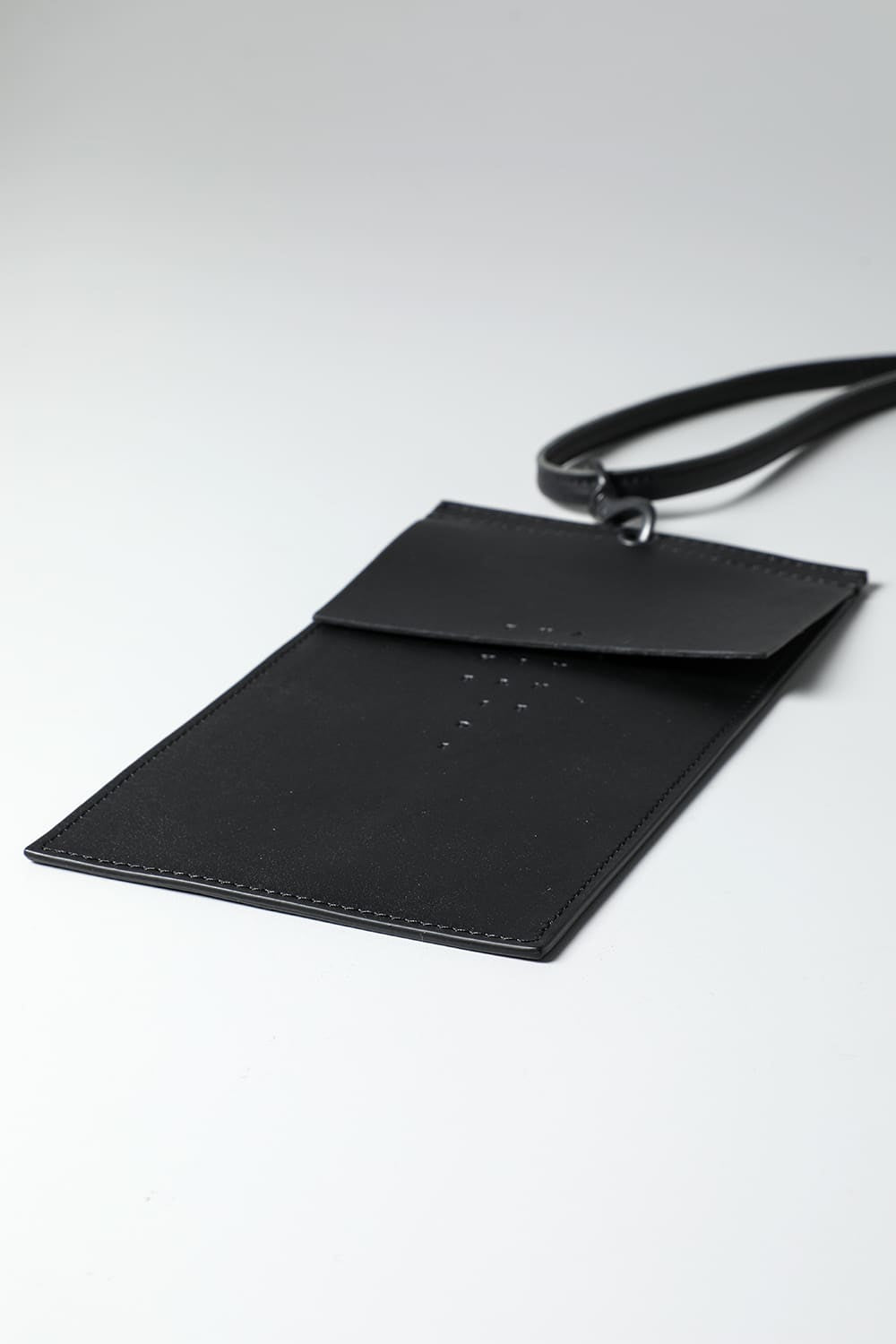 Hanging tag type Neck Porch