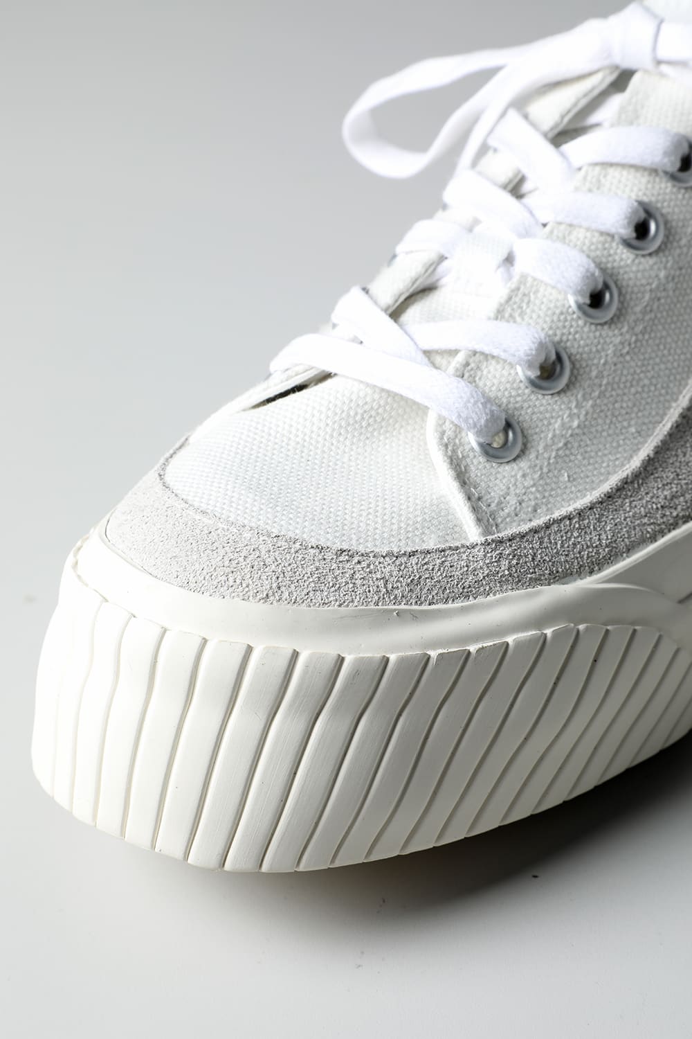 ローカットスニーカー  White