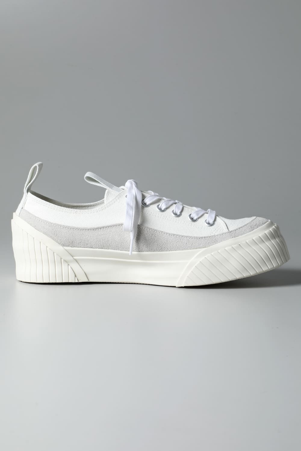 ローカットスニーカー  White