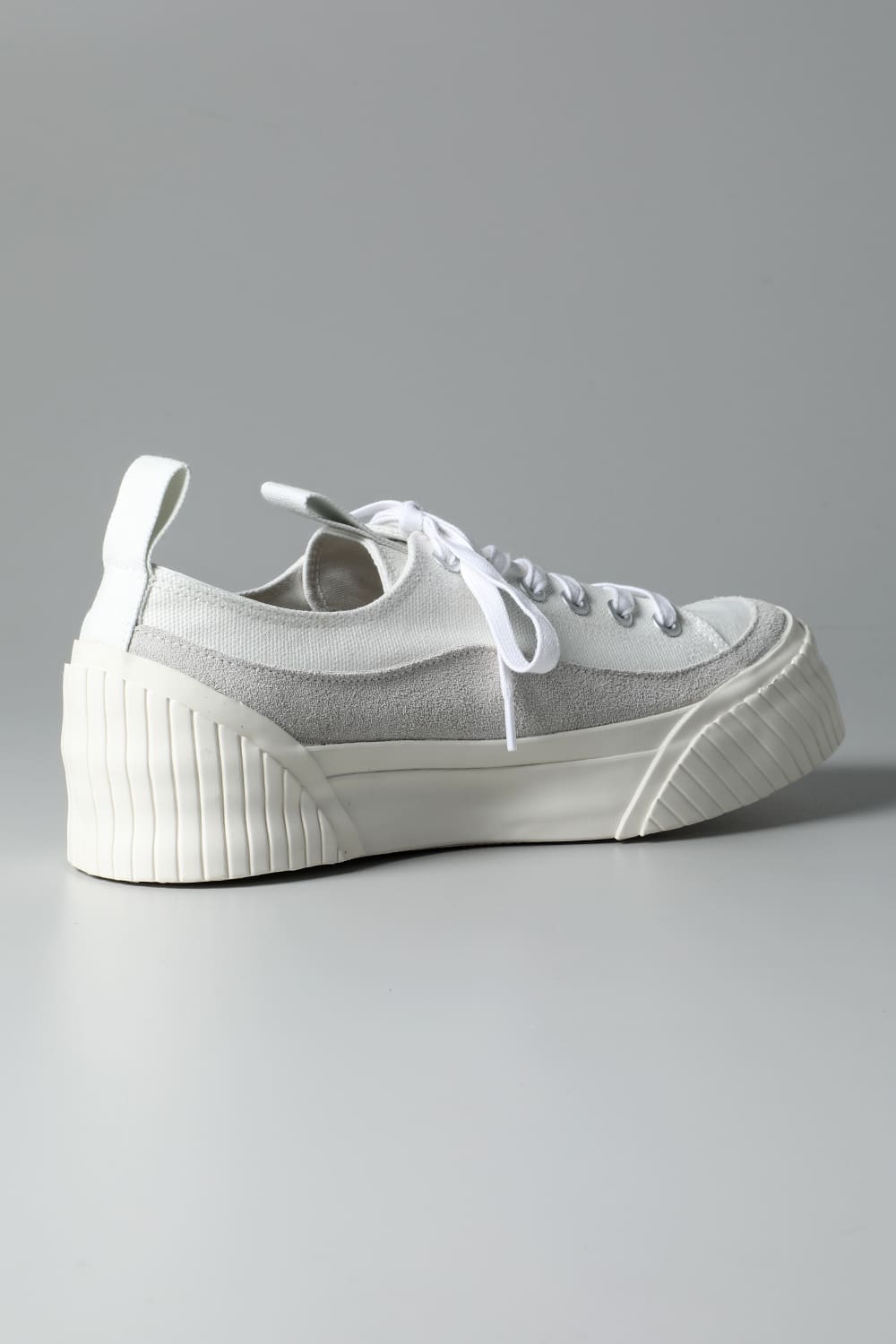 ローカットスニーカー  White