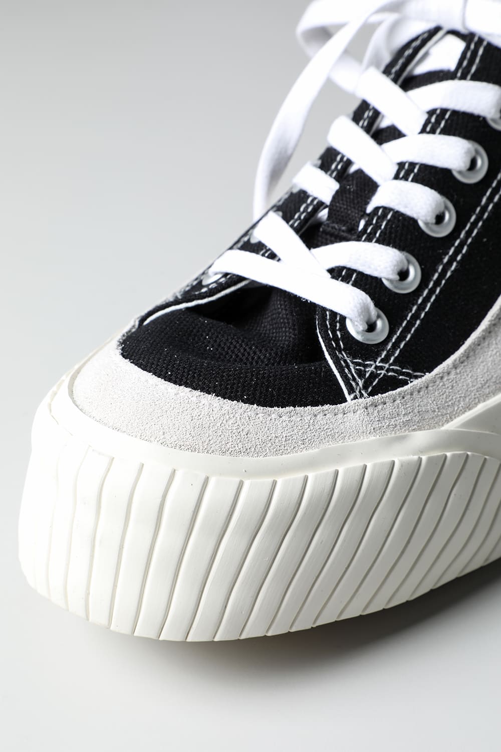 ローカットスニーカー  Black