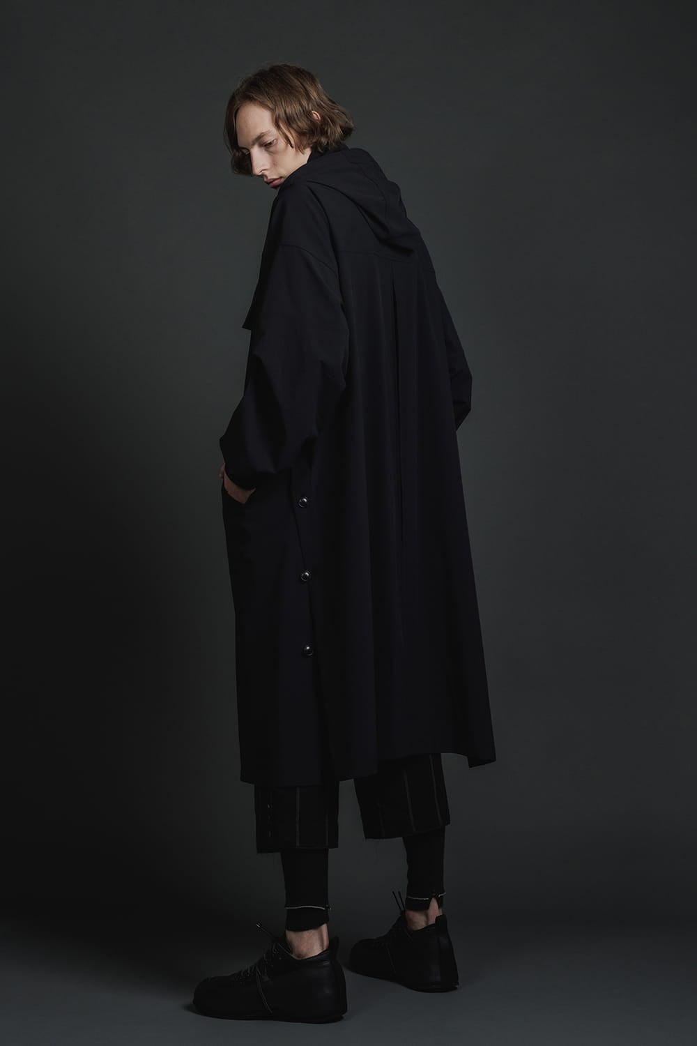 Water-Repellent Stretch Hooded Coat  Black