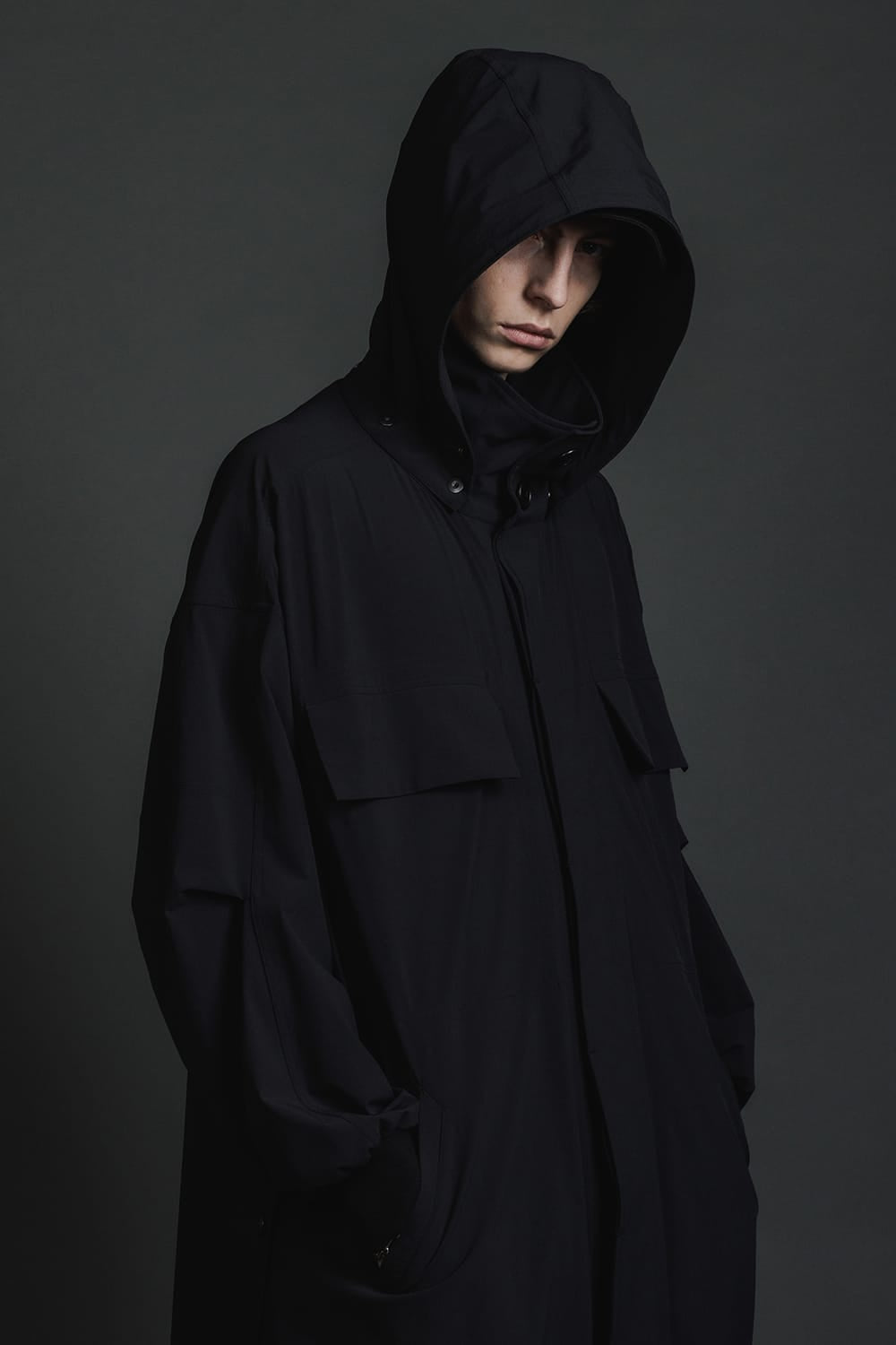 Water-Repellent Stretch Hooded Coat  Black