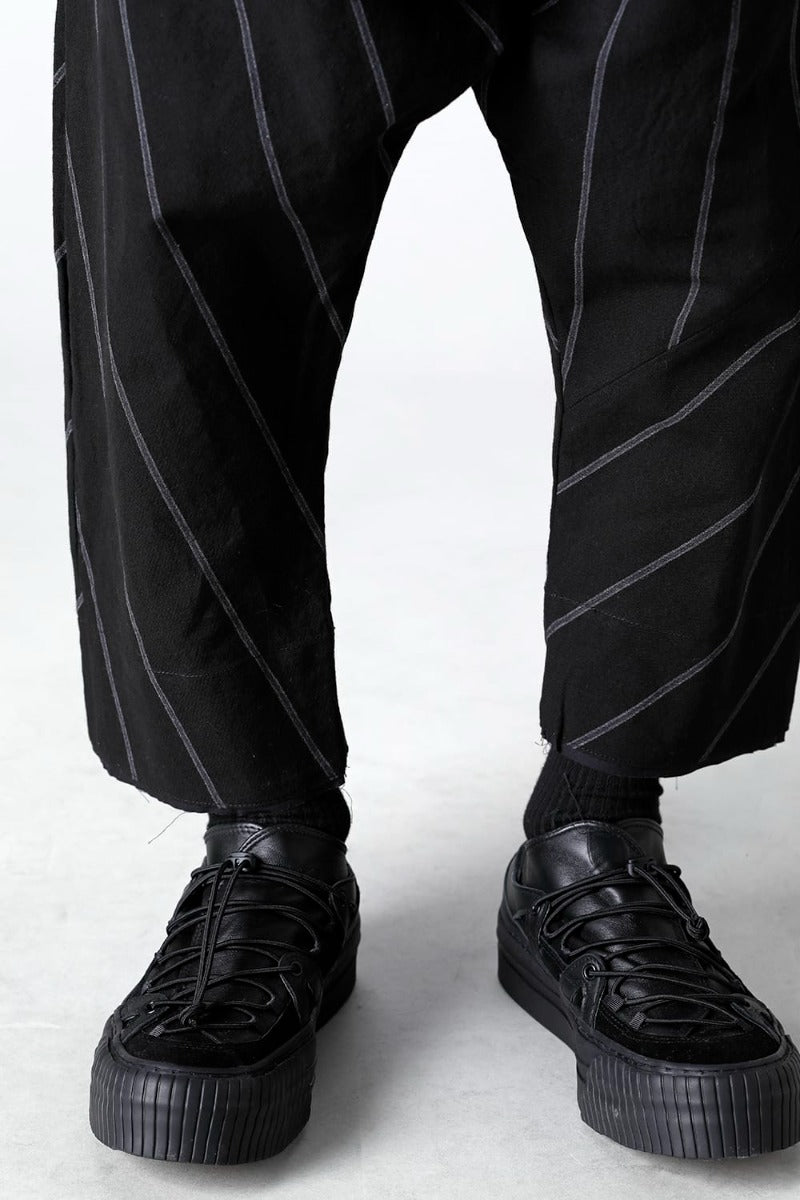 リネン/コットン ドロップクロッチ トラウザー ブラックストライプ