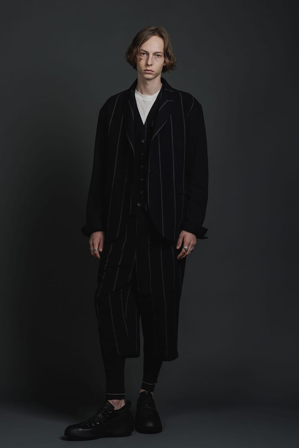 リネン/コットン ワイド クロップド トラウザー ブラックストライプ