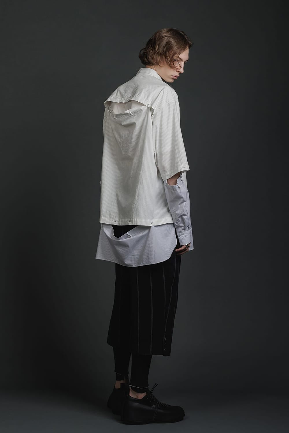 リネン/コットン ワイド クロップド トラウザー ブラックストライプ