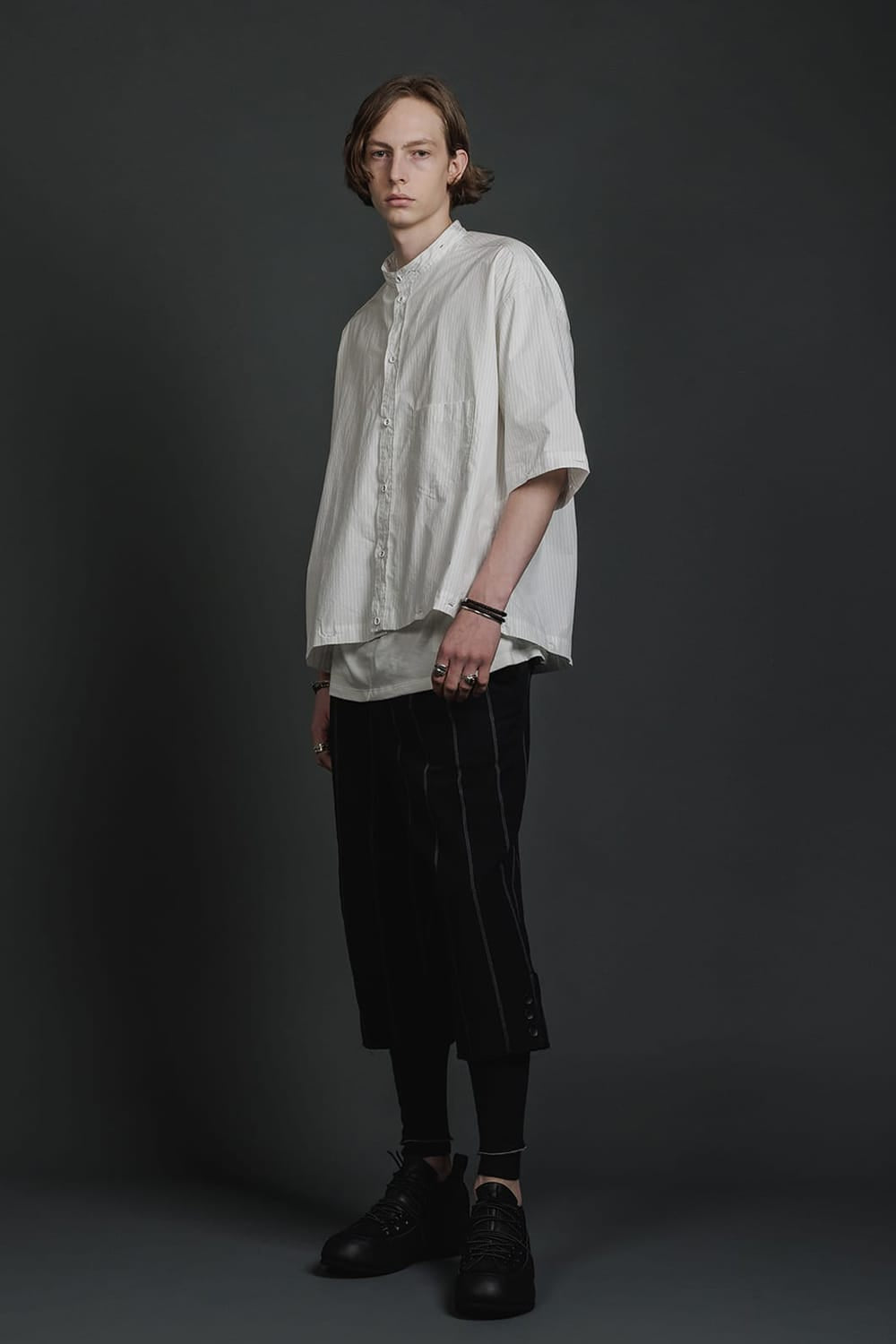 リネン/コットン ワイド クロップド トラウザー ブラックストライプ