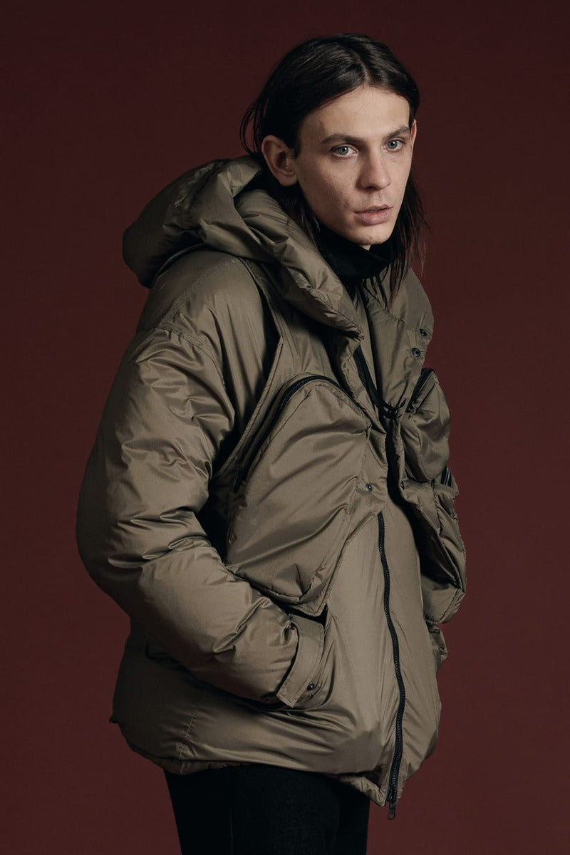 ダウンジャケット カーキ