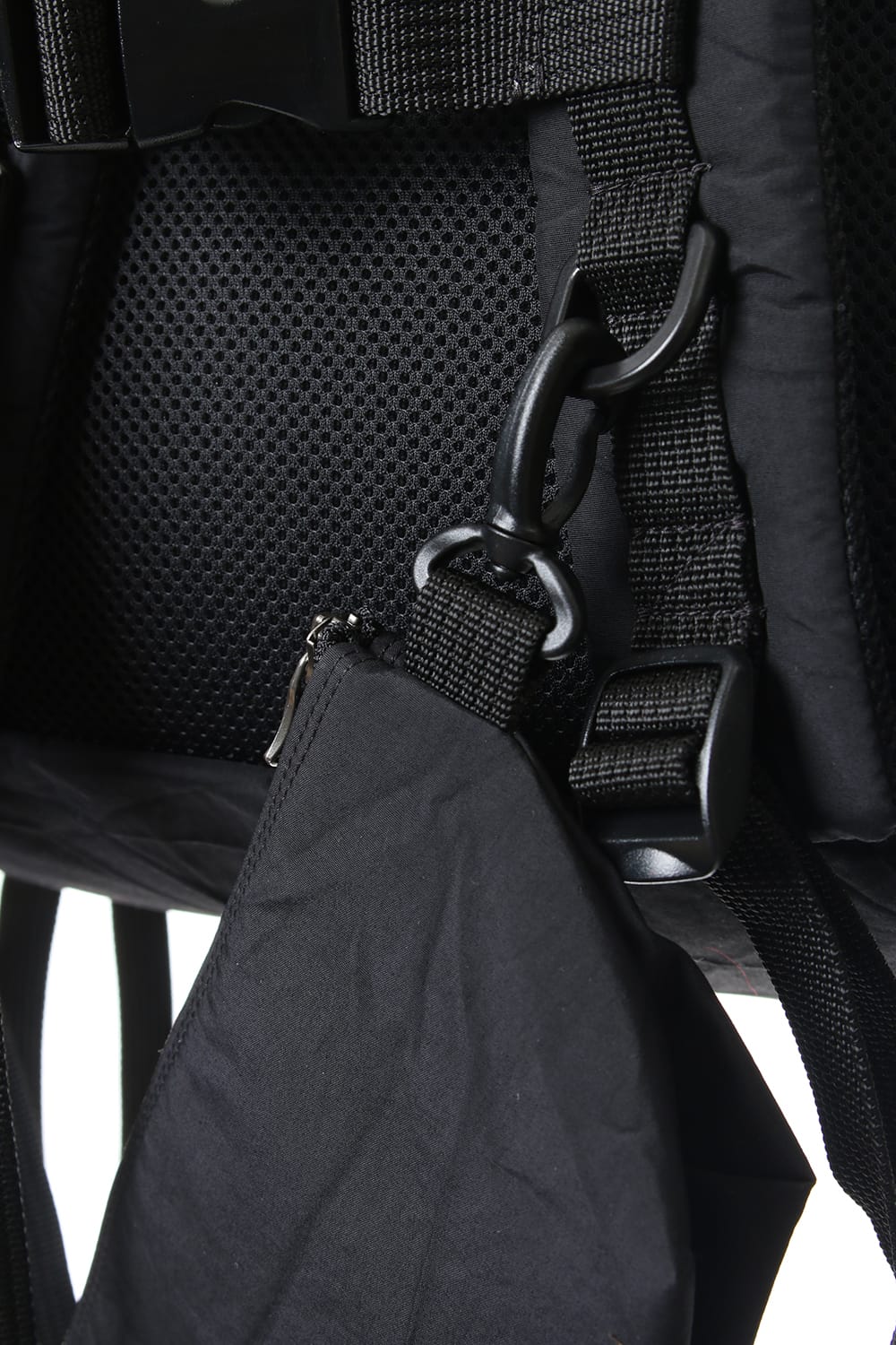 macromauro collaboration KAOS bag (small)