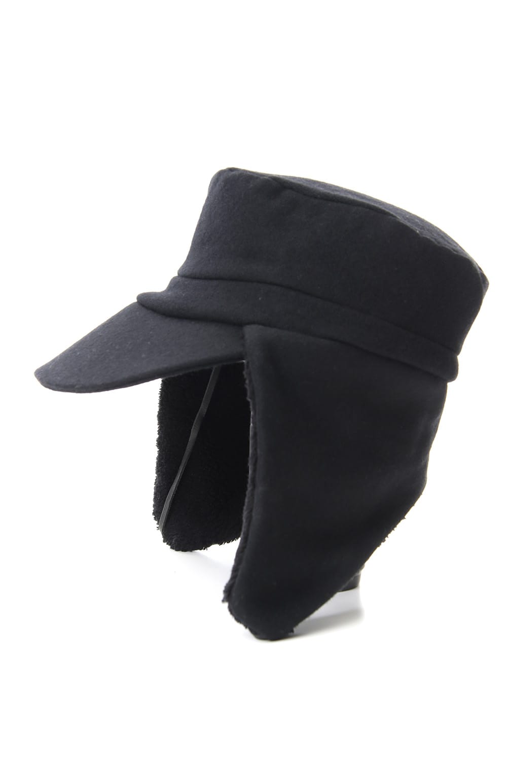 Reinhard Plank Ear boa Cap