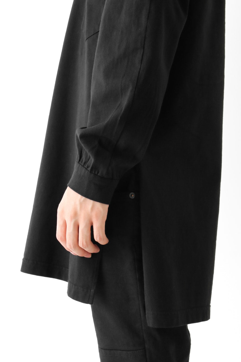 Vintage-esque Cotton Jersey Henry Neck Neck T Black