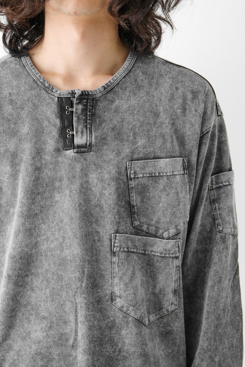 Vintage-esque Cotton Jersey Henry Neck Neck T Charcoal