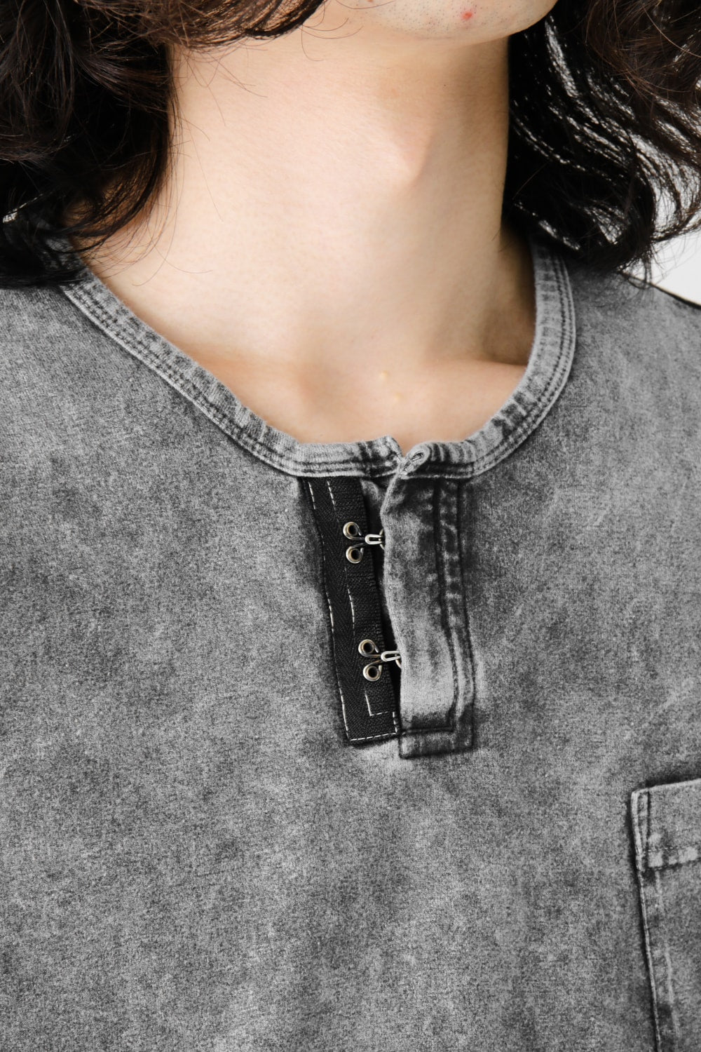 Vintage-esque Cotton Jersey Henry Neck Neck T Charcoal