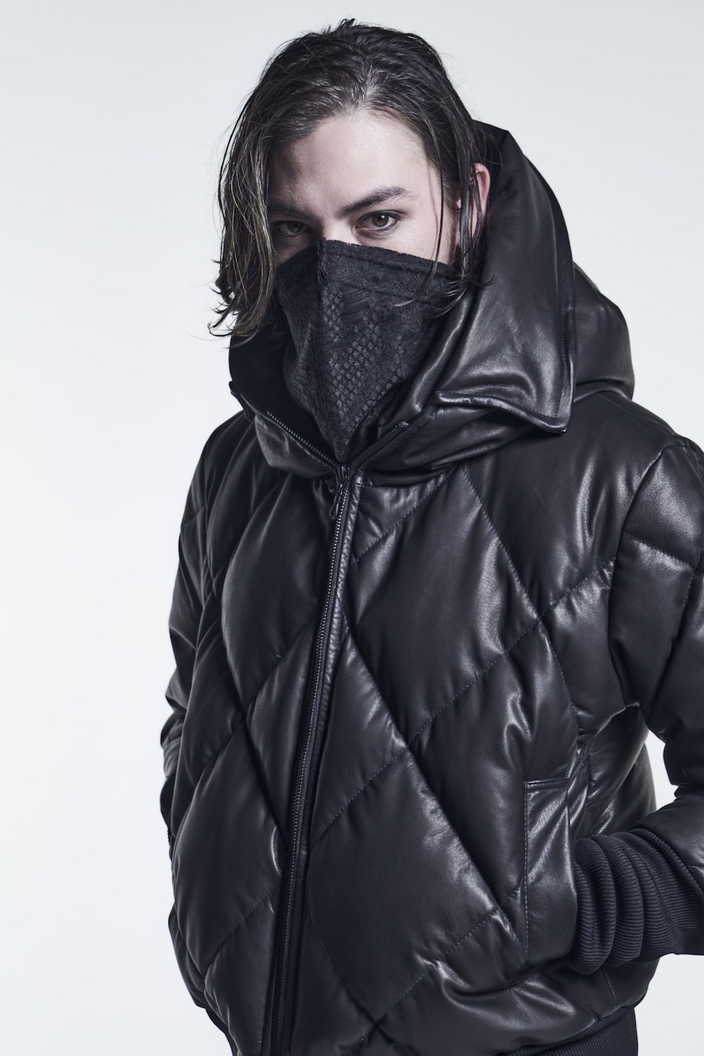 ロングリブ フーディーダウン